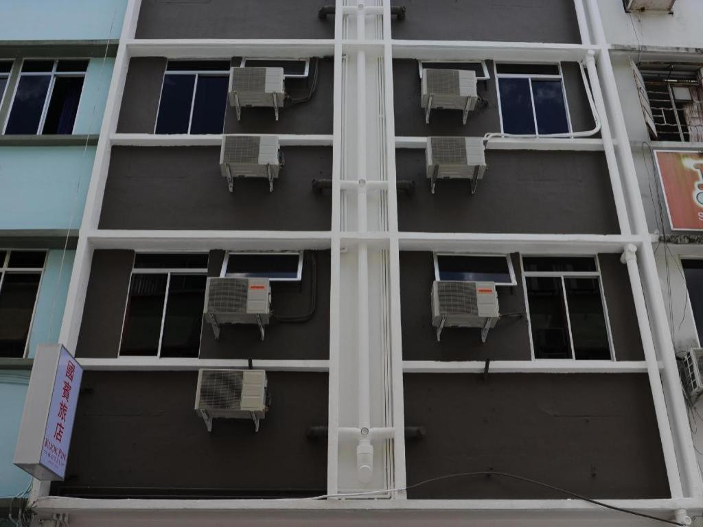 Kuok Pin Hotel Kuching Bagian luar foto