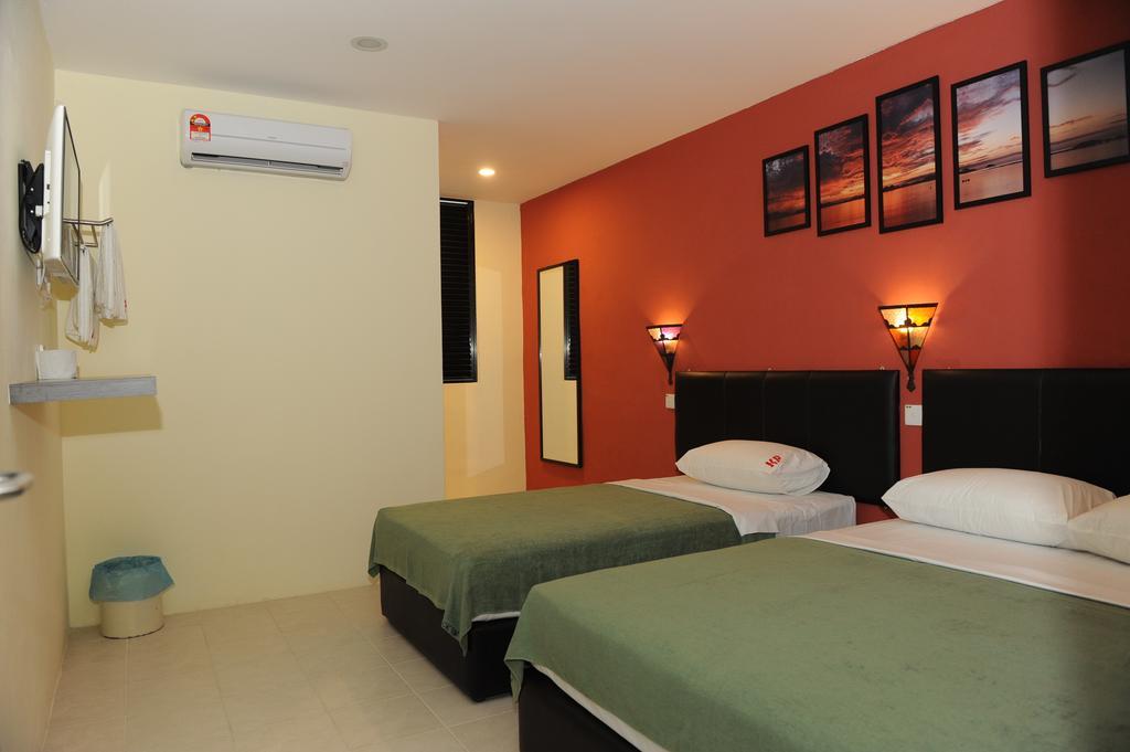Kuok Pin Hotel Kuching Bagian luar foto