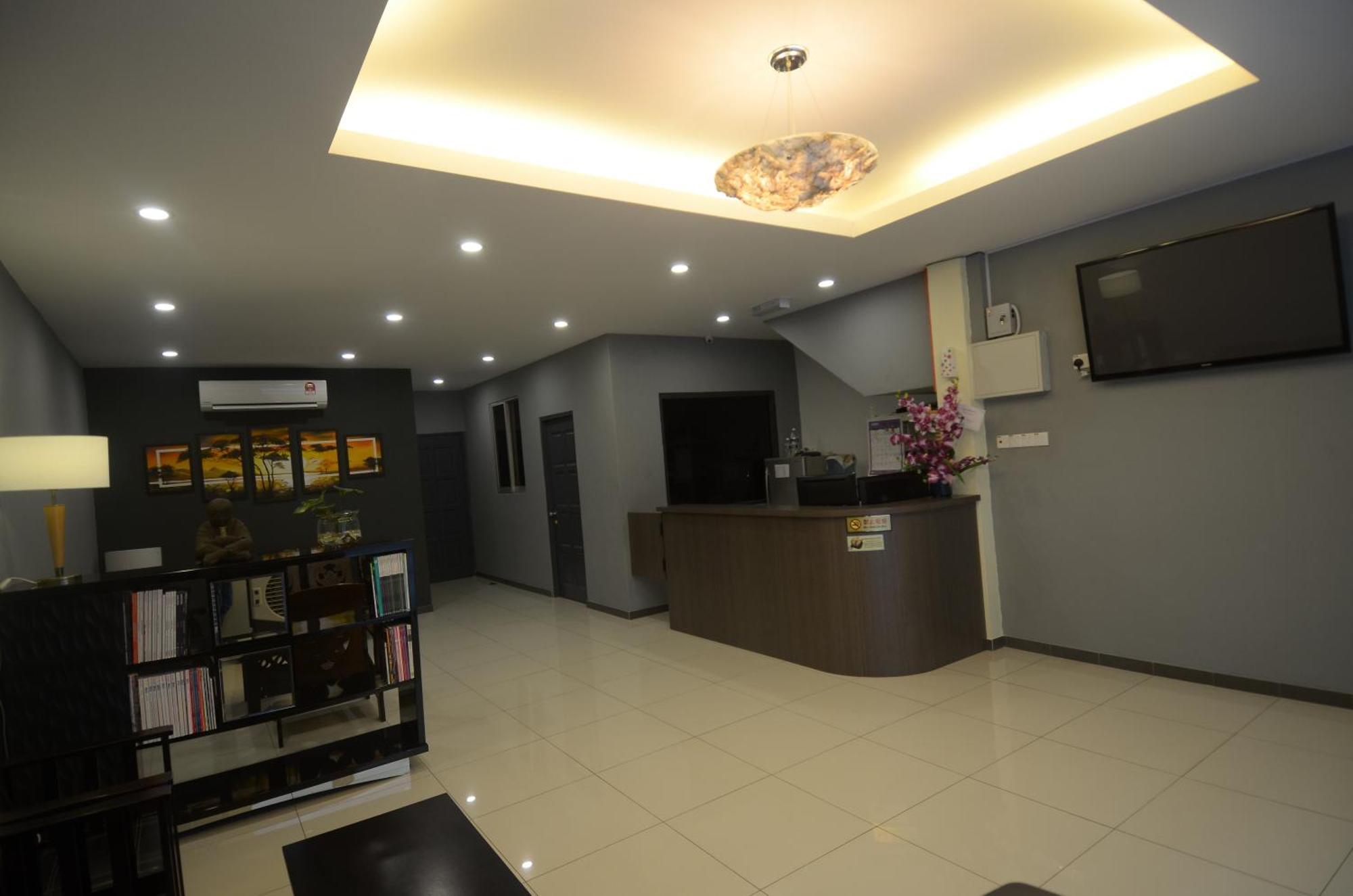 Kuok Pin Hotel Kuching Bagian luar foto